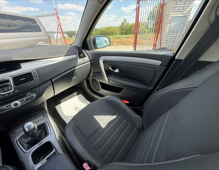 Renault Laguna Liftback 1,5 l 81 kw