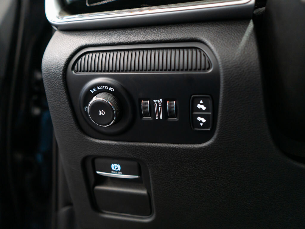 Jeep Wagoneer SUV / Terénní 5,7 l 292 kw