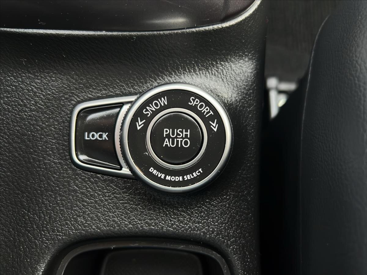 Suzuki S-Cross SUV 1,5 l 75 kw