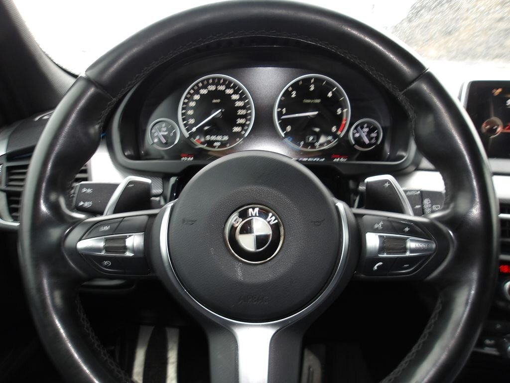 BMW X5 SUV 3,0 l 280 kw