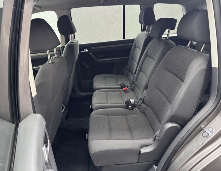 Volkswagen Touran MPV 1,9 l 77 kw