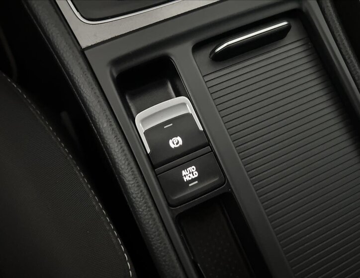 Volkswagen Golf Hatchback 1,2 l 81 kw