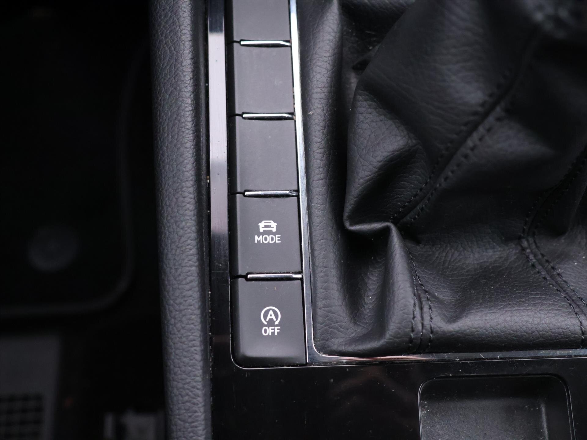 Škoda Superb Liftback 2,0 l 110 kw