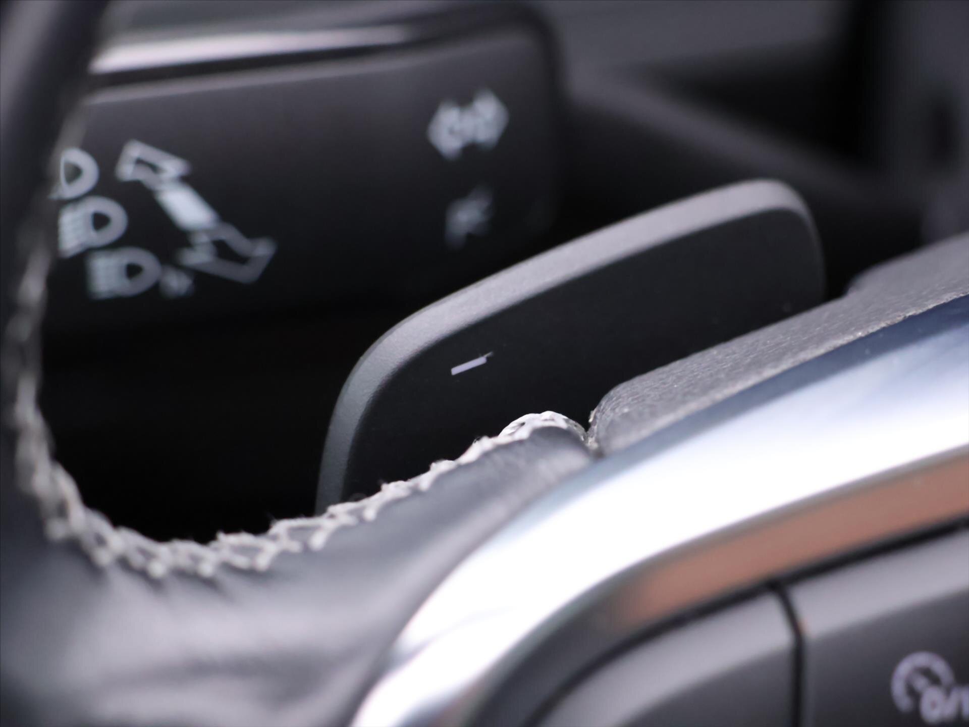 Volkswagen Passat Kombi 1,5 l 110 kw