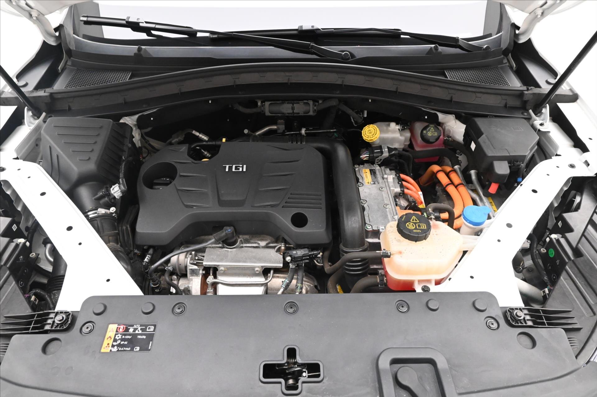 MG EHS SUV / Terénní 1,5 l 119 kw