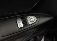 Mercedes-Benz Vito Skříň 1,6 l 65 kw