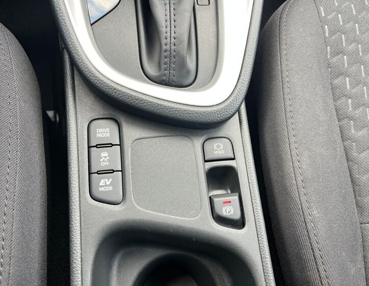 Toyota Yaris Cross SUV / Terénní 1,5 l 68 kw