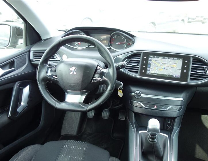 Peugeot 308 Kombi 1,6 l 88 kw