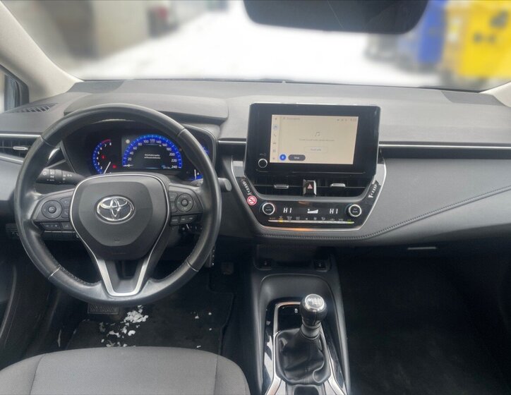 Toyota Corolla Sedan / Limuzína 1,5 l 92 kw