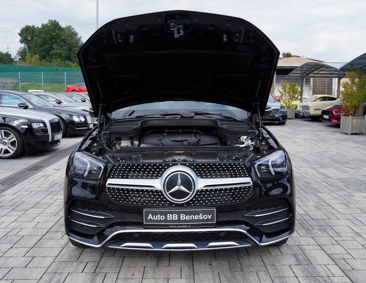 Mercedes-Benz GLE 9