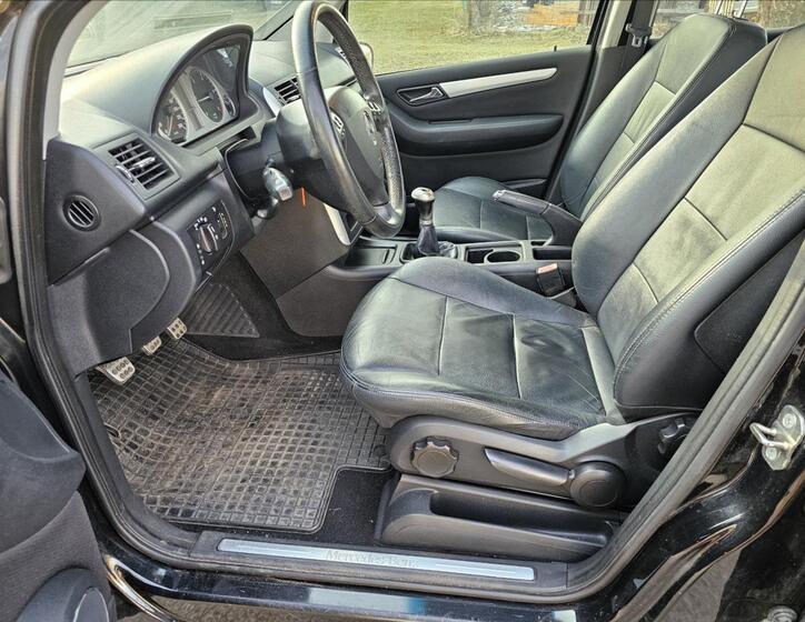 Mercedes-Benz Třídy A 9