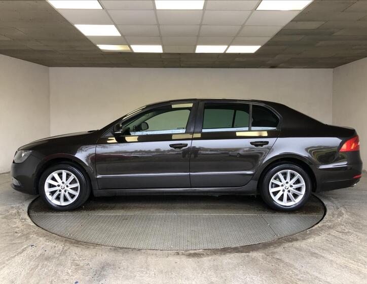 Škoda Superb Hatchback 2,0 l 103 kw