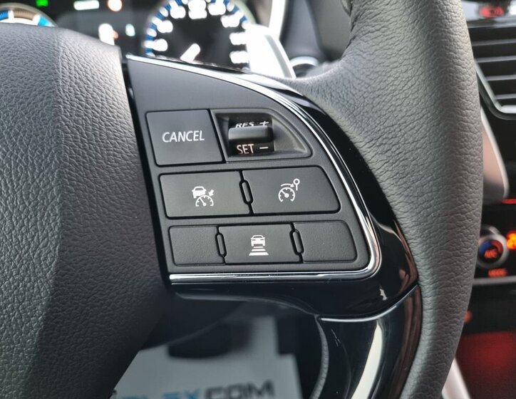 Mitsubishi Ostatní SUV / Terénní 2,4 l 138 kw