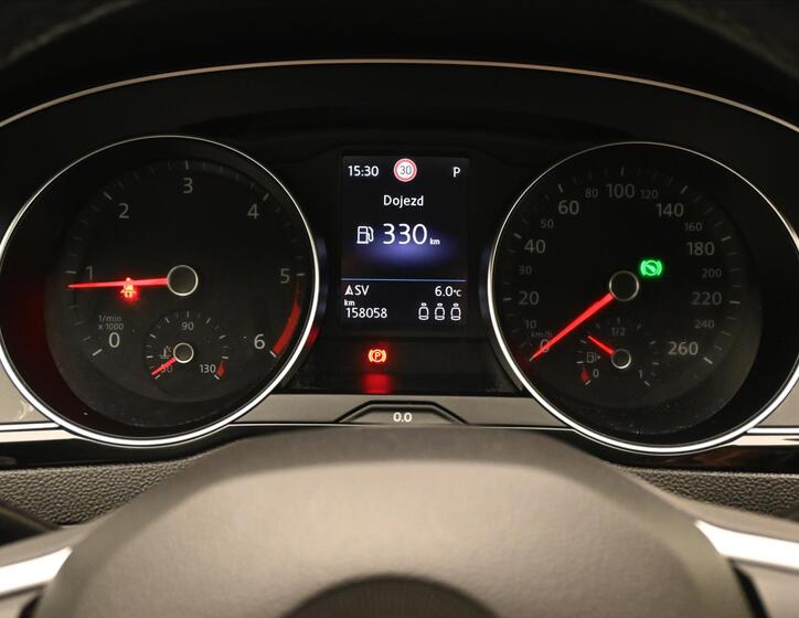 Volkswagen Passat 16