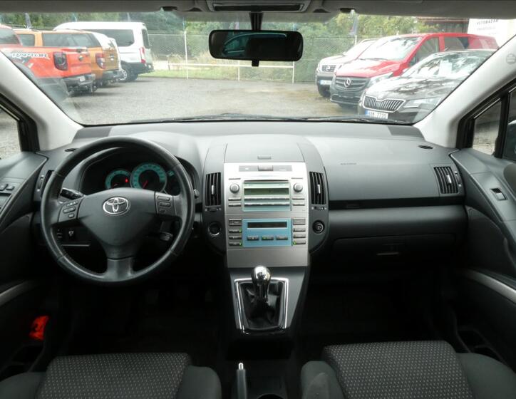 Toyota Corolla Verso 20