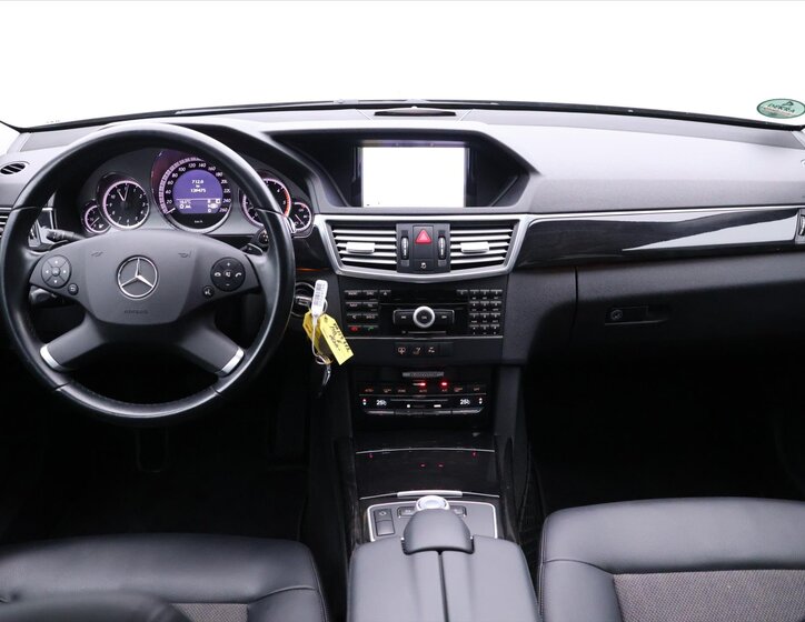 Mercedes-Benz Třídy E Sedan / Limuzína 3,0 l 150 kw