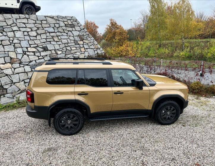 Toyota Land Cruiser 8