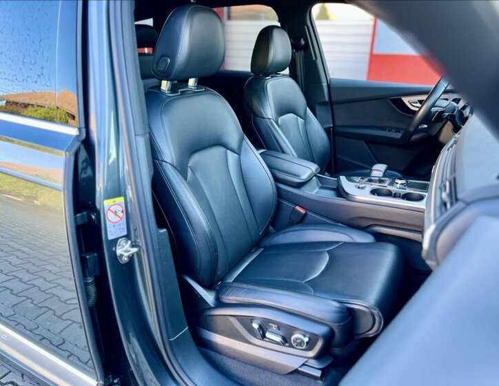Audi SQ7 SUV / Terénní 4,0 l 320 kw