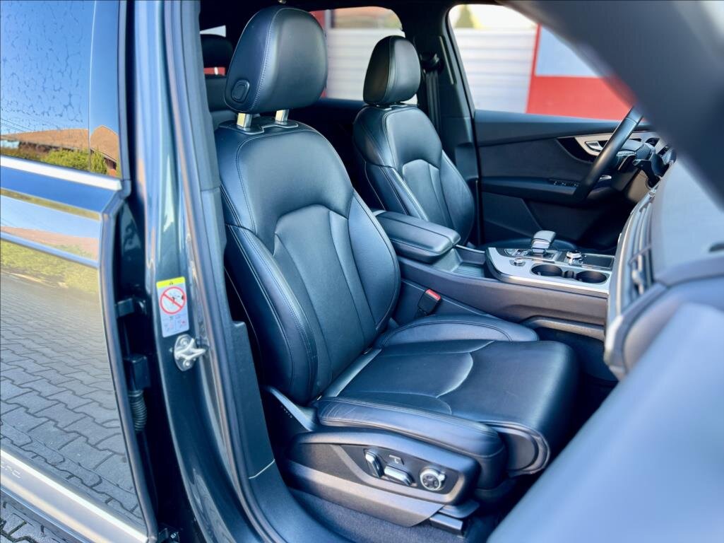Audi SQ7 SUV / Terénní 4,0 l 320 kw
