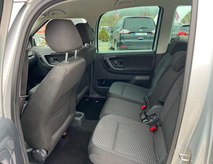 Škoda Roomster 6
