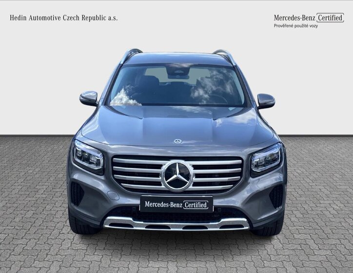 Mercedes-Benz GLB 8