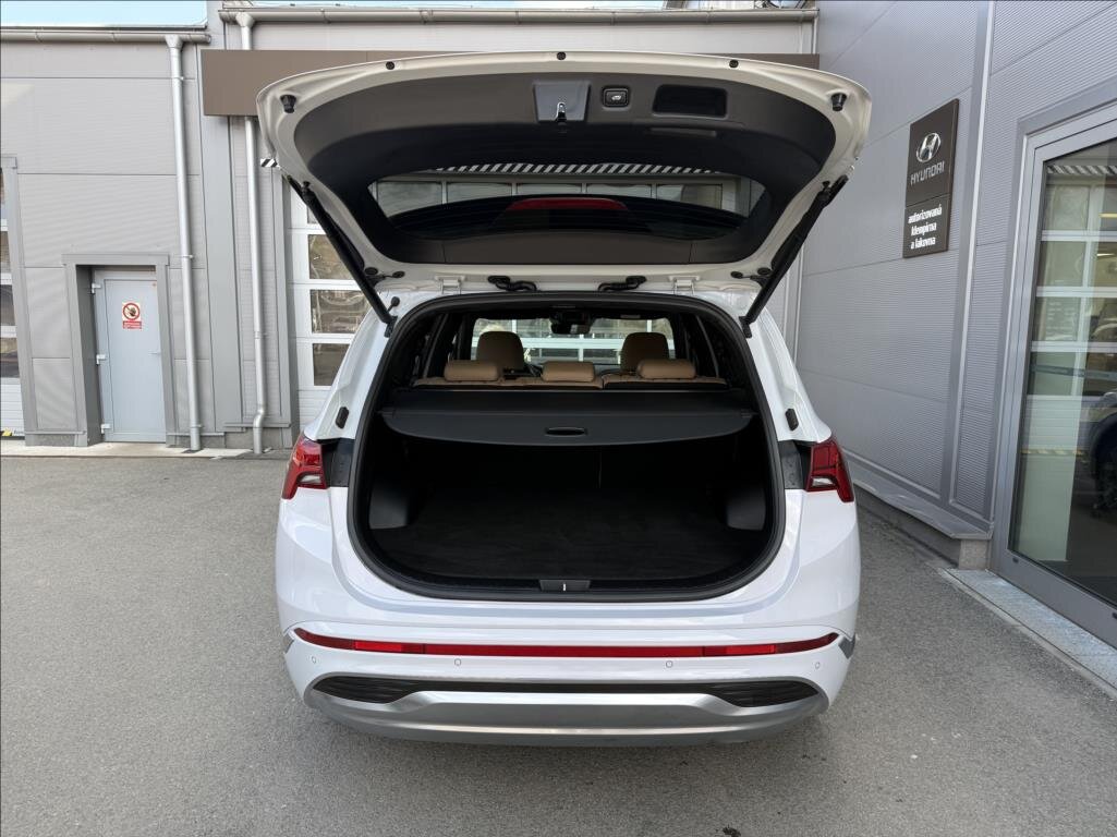 Hyundai Santa Fe SUV / Terénní 2,2 l 142 kw