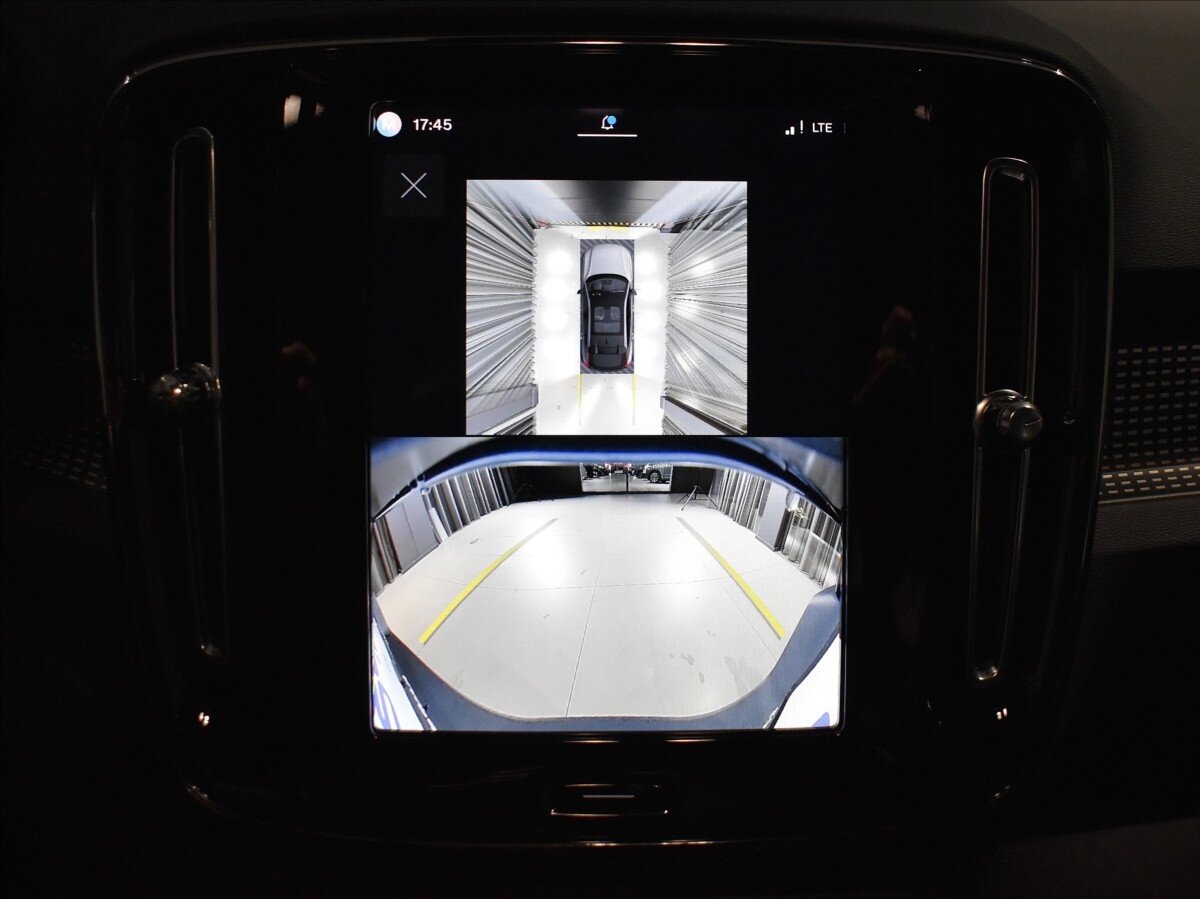 Volvo EC40 SUV / Terénní 0,0 185 kw