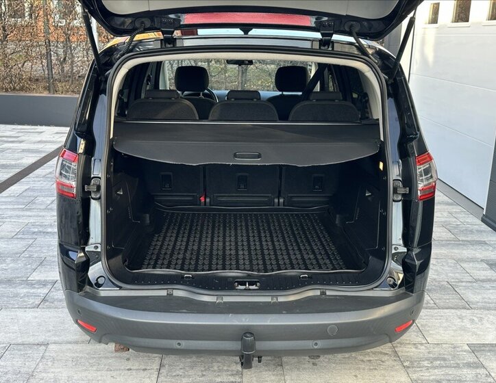 Ford S-MAX MPV 2,0 l 103 kw