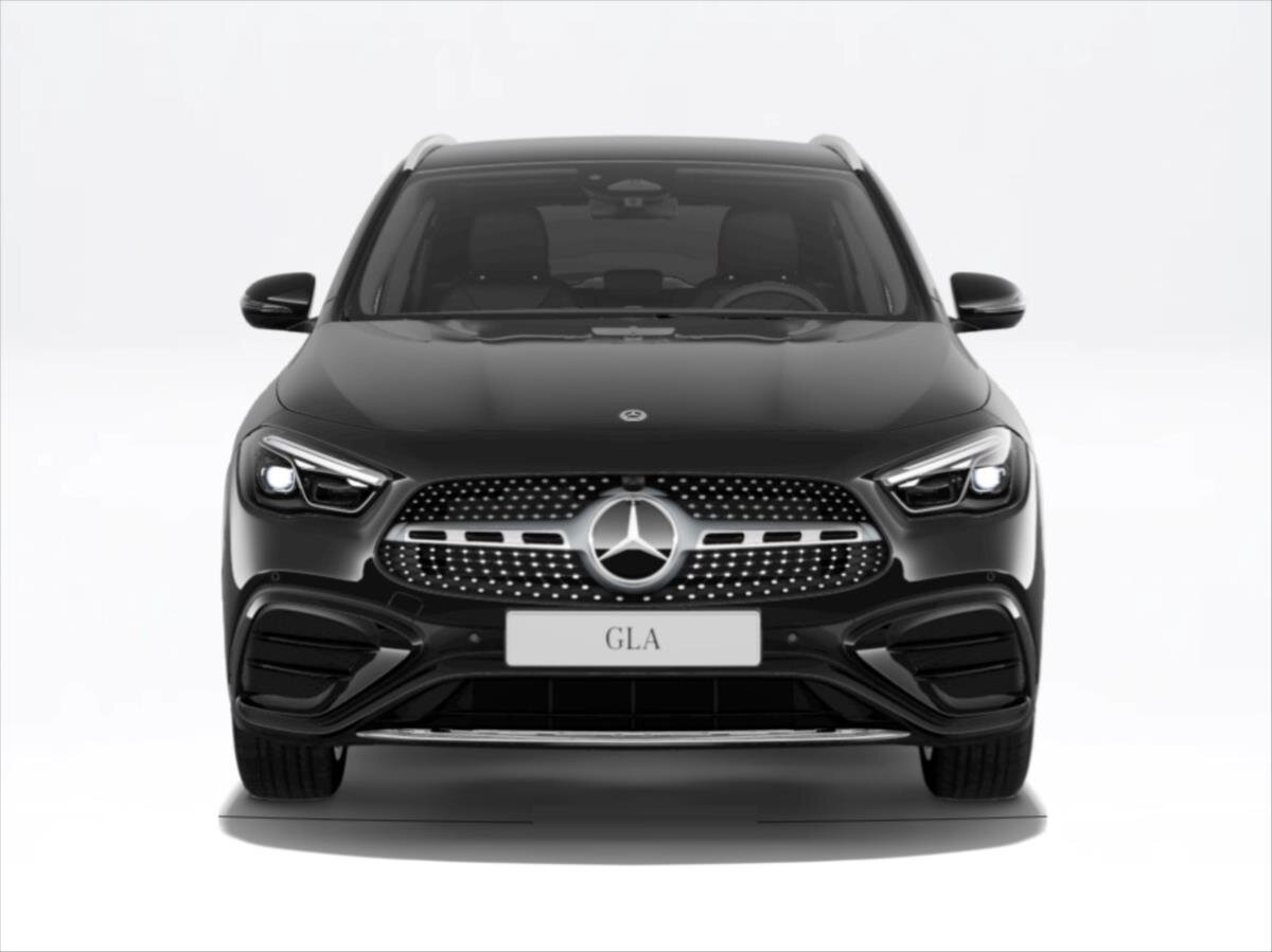 Mercedes-Benz GLA SUV / Terénní 1,3 l 120 kw