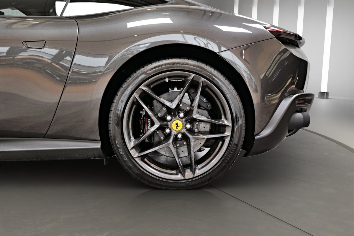 Ferrari Roma Kupé 3,9 l 456 kw