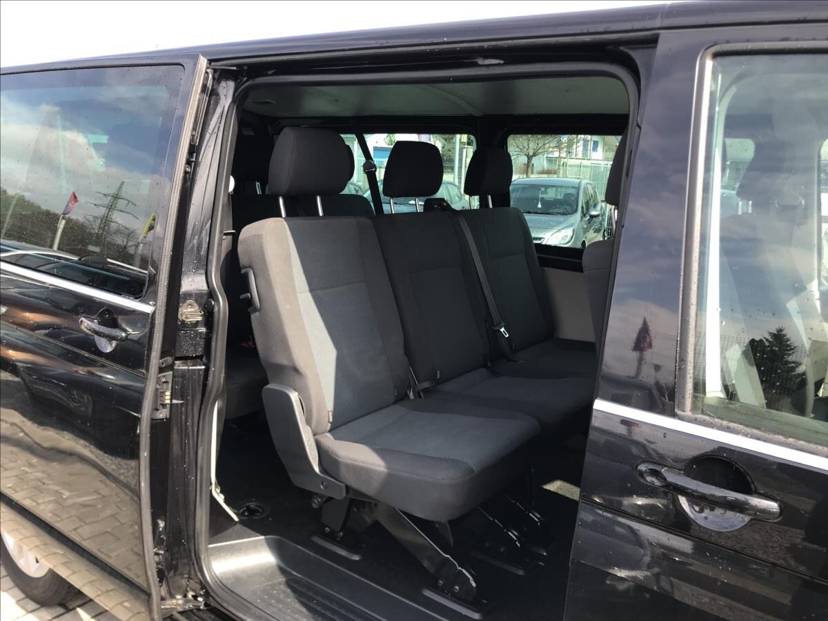 Volkswagen Transporter Kombi 2,0 l 110 kw