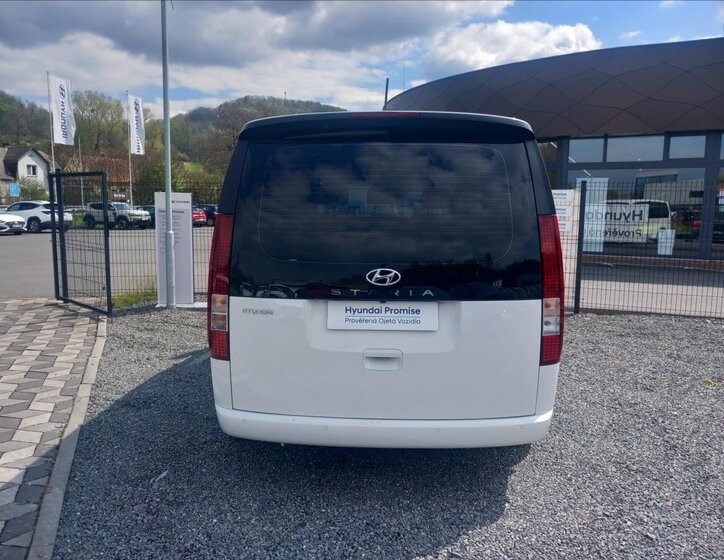 Hyundai Staria MPV 2,2 l 130 kw