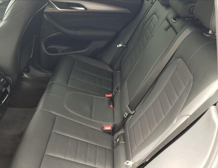 BMW X3 SUV 3,0 l 195 kw