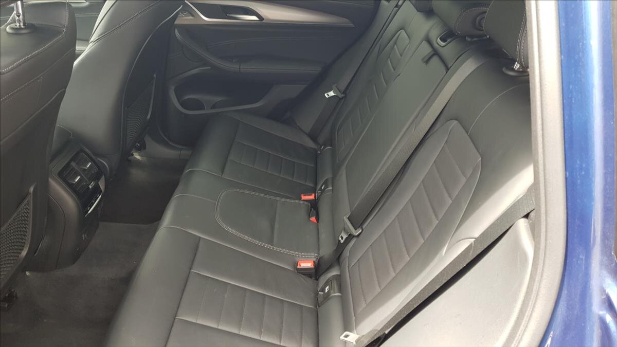 BMW X3 SUV 3,0 l 195 kw