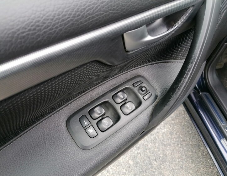 Volvo V70 Kombi 2,4 l 136 kw