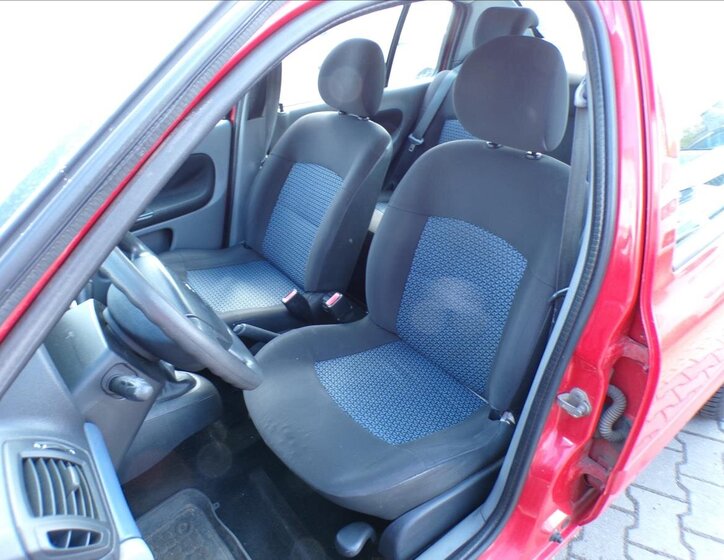 Renault Thalia Sedan / Limuzína 1,1 l 55 kw