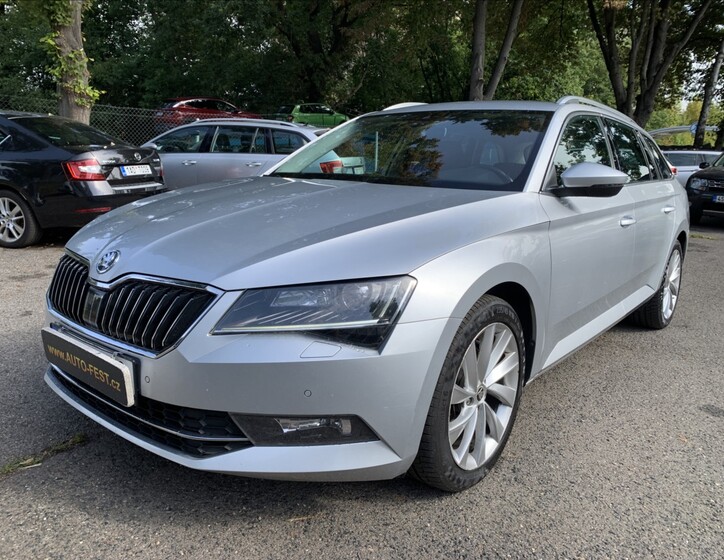 Škoda Superb 1