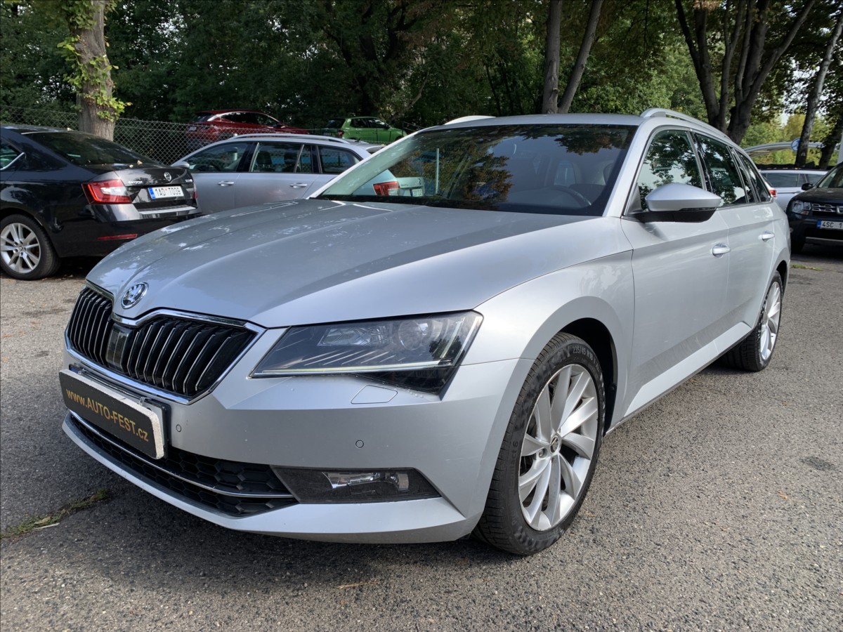 Škoda Superb