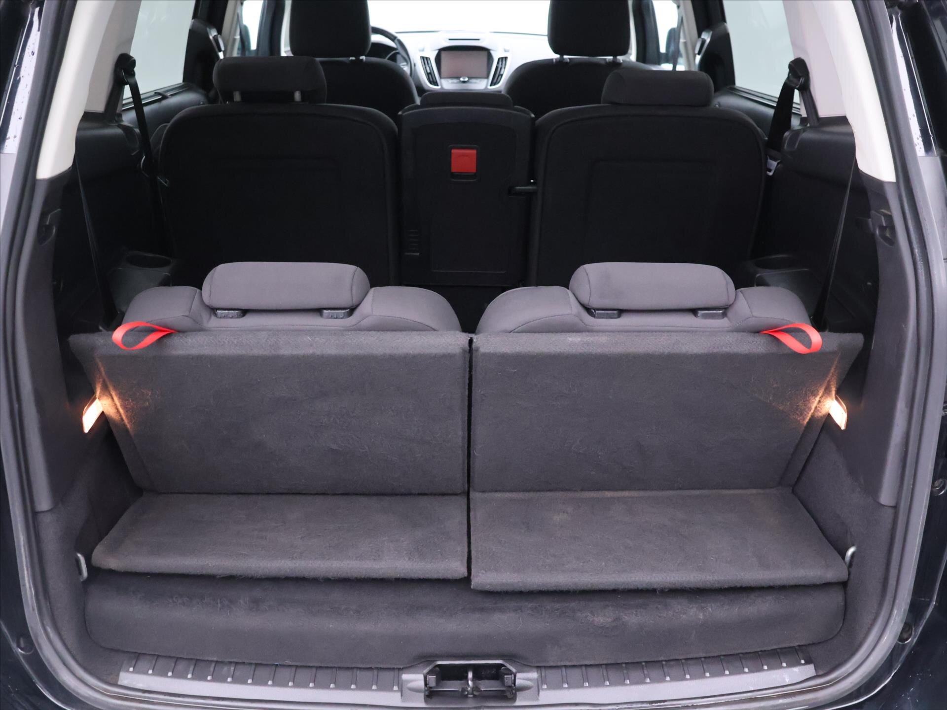 Ford Grand C-MAX MPV 2,0 l 110 kw