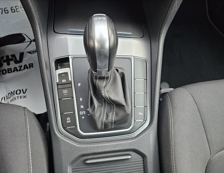 Volkswagen Golf Sportsvan Kombi 1,4 l 92 kw