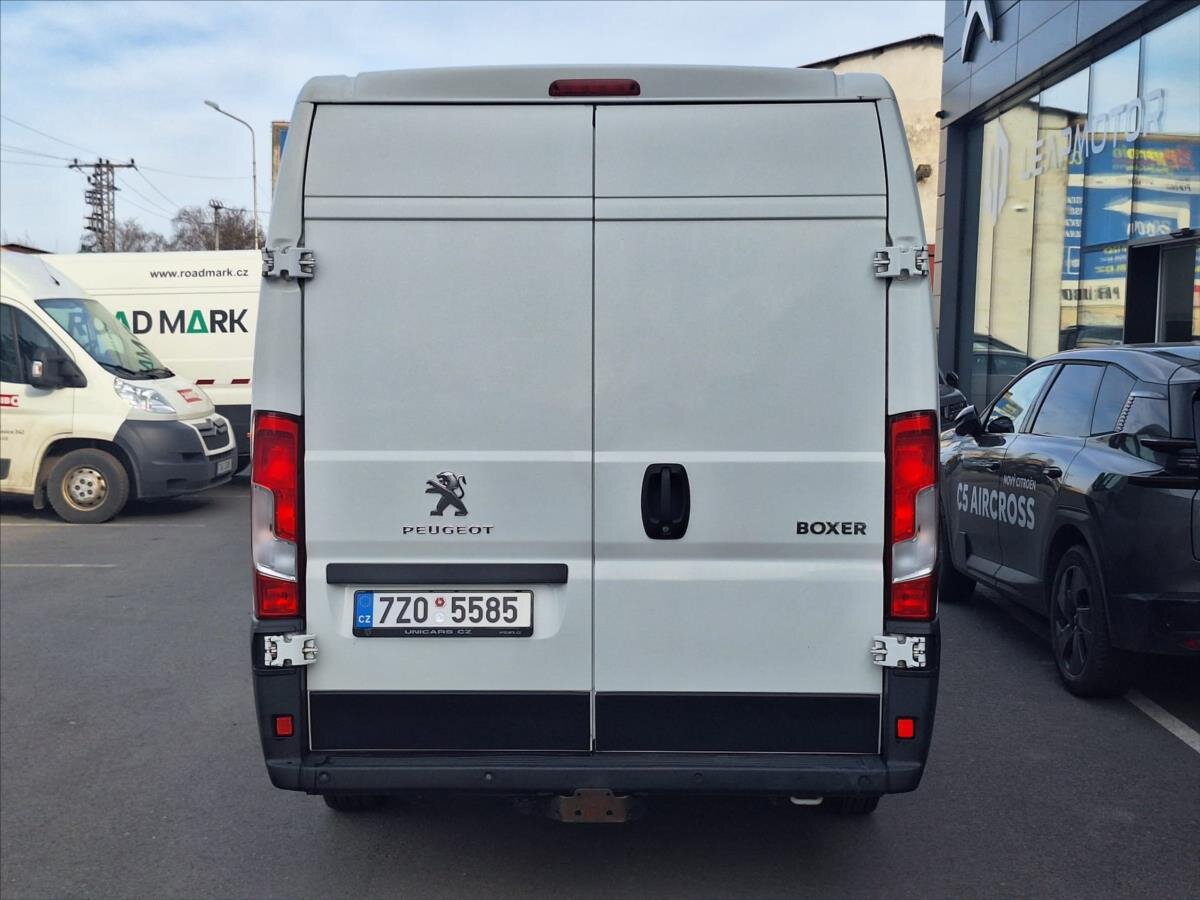 Peugeot Boxer Skříň 2,2 l 121 kw