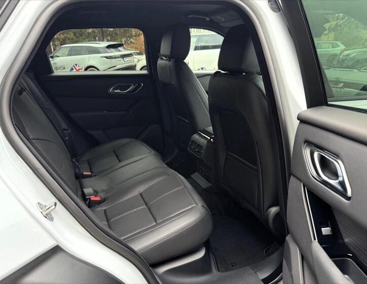 Land Rover Range Rover Velar SUV 2,0 l 150 kw