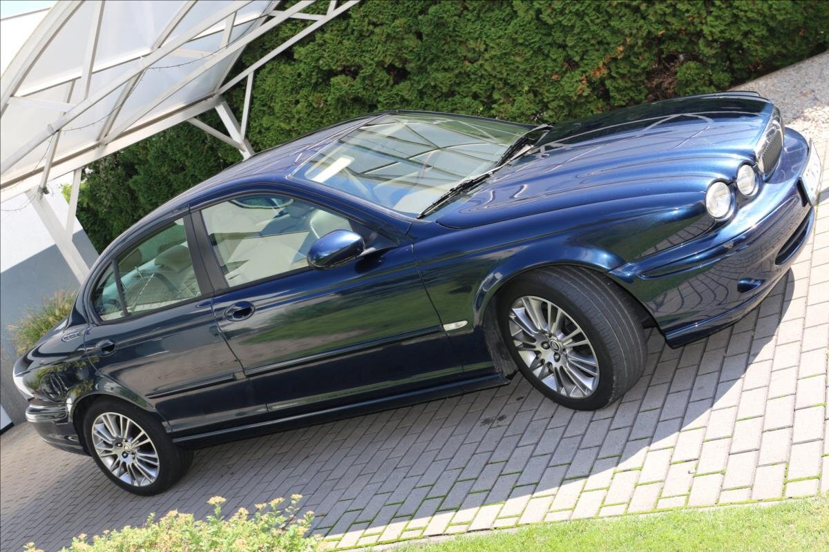 Jaguar X-Type Sedan 2,2 l 114 kw