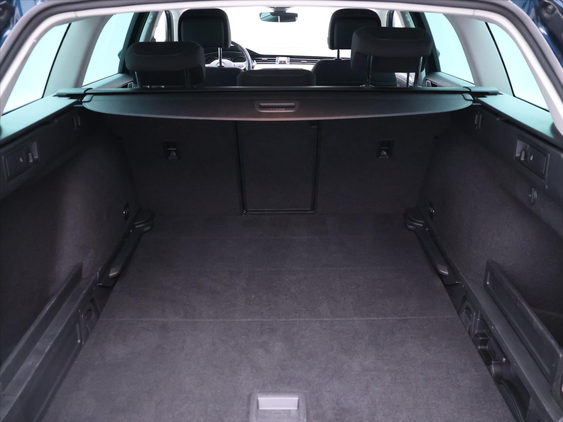 Volkswagen Passat Kombi 1,5 l 110 kw