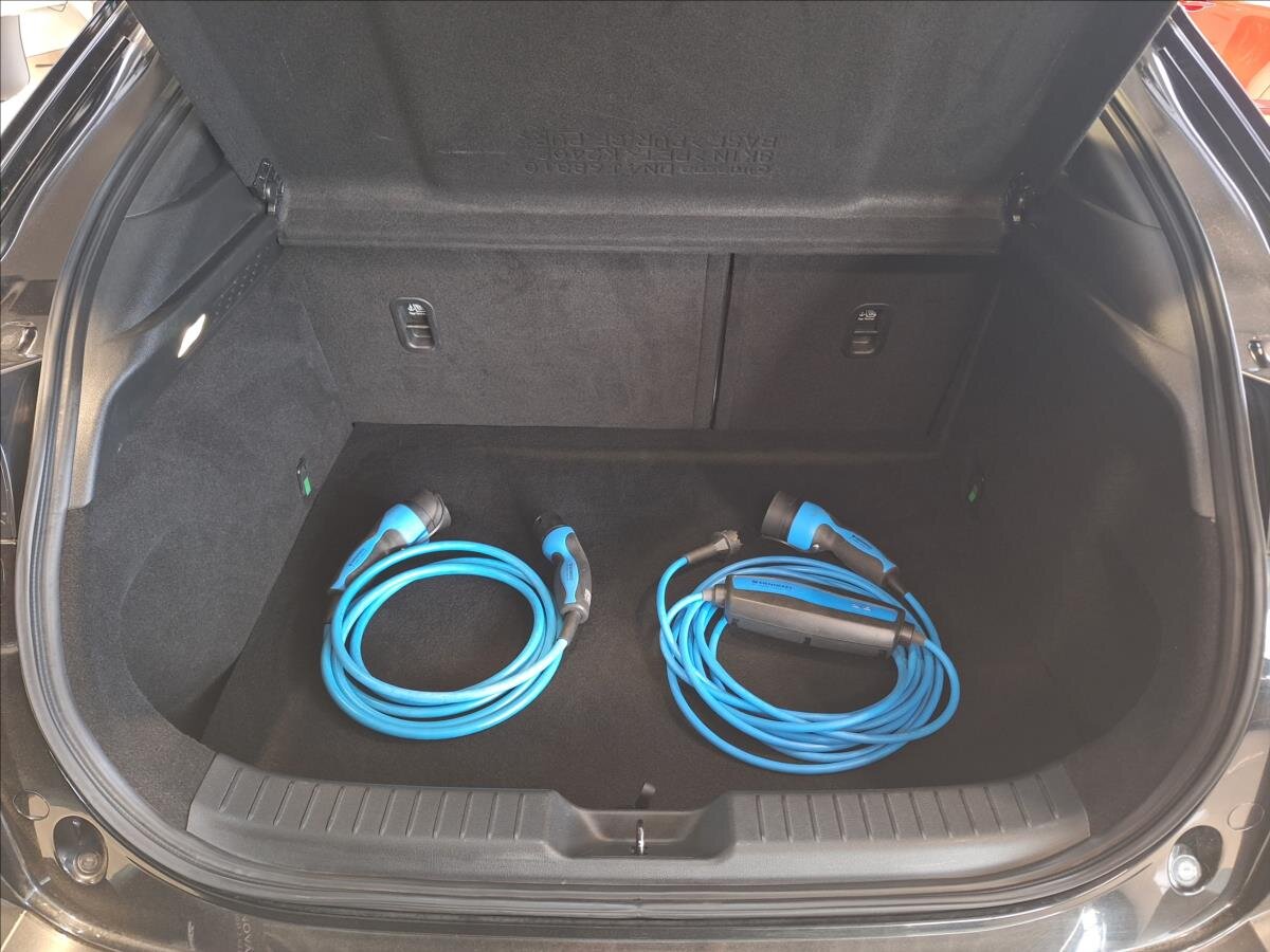 Mazda MX-30 SUV / Terénní 0,0 107 kw