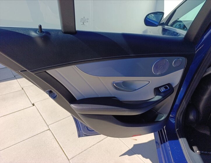 Mercedes-Benz Třídy C Kombi 2,1 l 150 kw