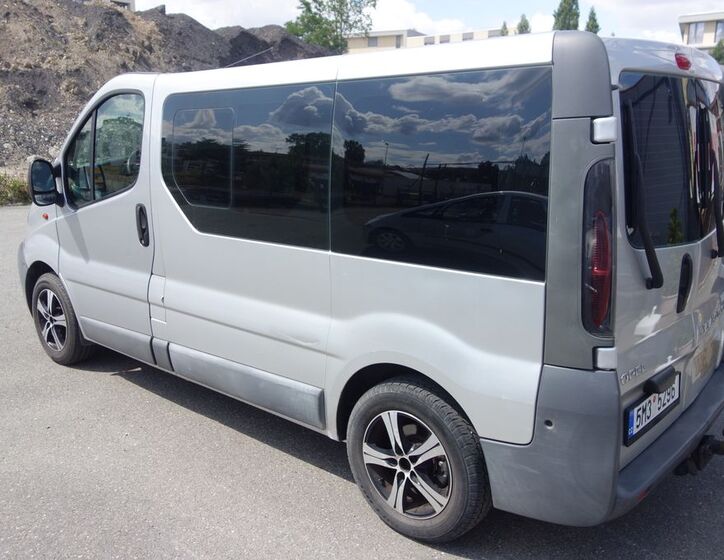 Opel Vivaro 10