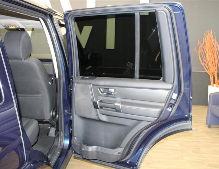 Land Rover Discovery 26