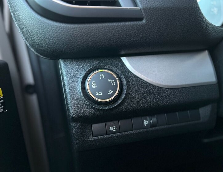 Peugeot Traveller 23