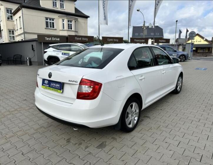 Škoda Rapid 8
